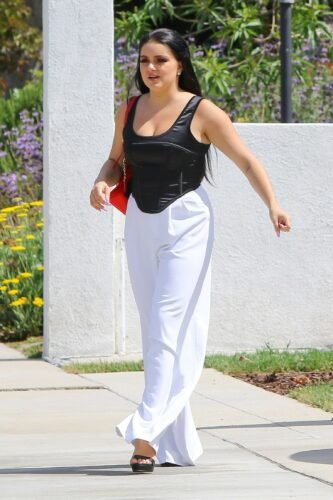 Ariel Winter Feet Toes And Soles 439