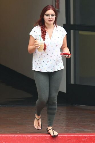 Ariel Winter Feet Toes And Soles 462