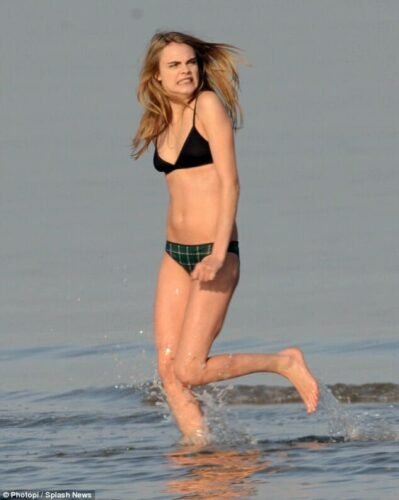 Cara Delevigne Feet Toes And Soles 142