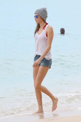 Cara Delevigne Feet Toes And Soles 438