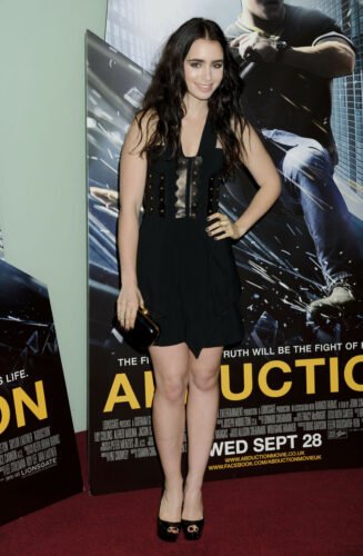 Lily Collins Feet Toes And Soles 147