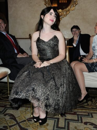 Lily Collins Feet Toes And Soles 162