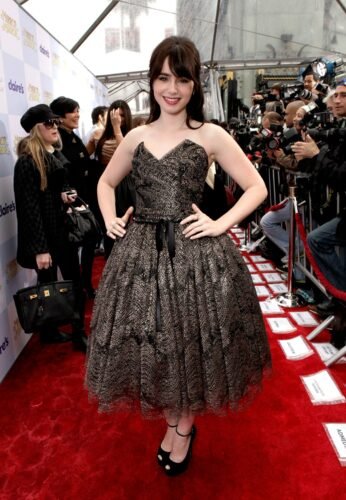 Lily Collins Feet Toes And Soles 184