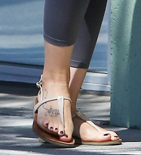 Lily Collins Feet Toes And Soles 563