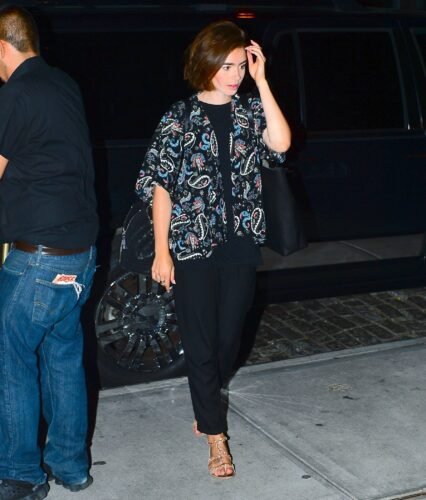 Lily Collins Feet Toes And Soles 580