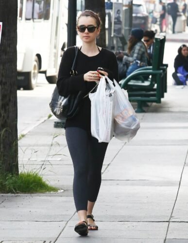 Lily Collins Feet Toes And Soles 603