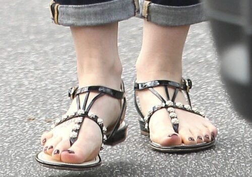 Lily Collins Feet Toes And Soles 629