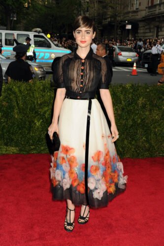 Lily Collins Feet Toes And Soles 671