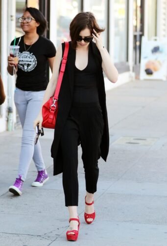 Lily Collins Feet Toes And Soles 883