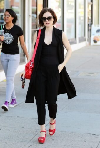 Lily Collins Feet Toes And Soles 885