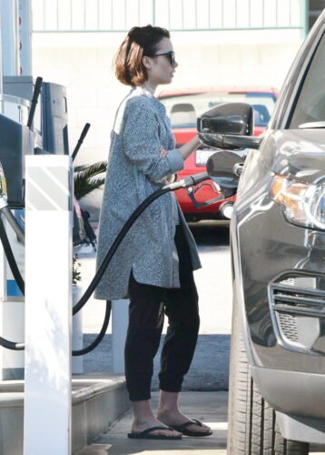 Lily Collins Feet Toes And Soles 907