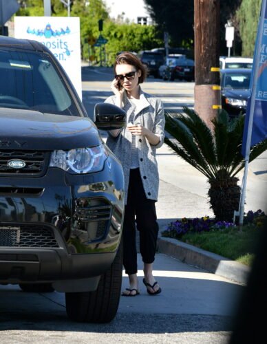 Lily Collins Feet Toes And Soles 914