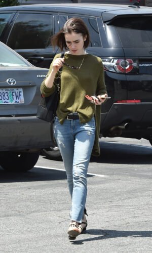 Lily Collins Feet Toes And Soles 921