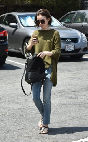 Lily Collins Feet Toes And Soles 924