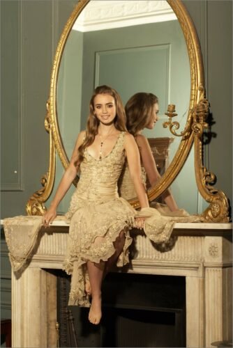 Lily Collins Feet Toes And Soles 938