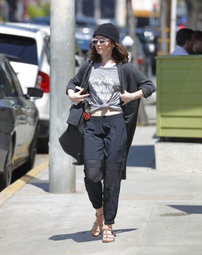 Lily Collins Feet Toes And Soles 1002