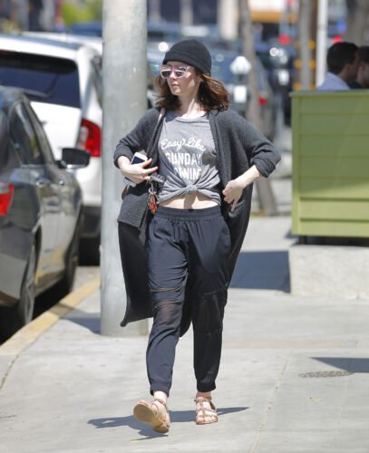 Lily Collins Feet Toes And Soles 1003