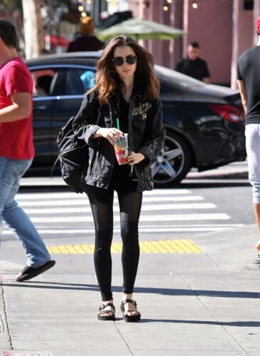 Lily Collins Feet Toes And Soles 1271