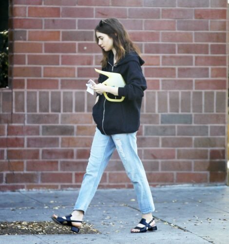 Lily Collins Feet Toes And Soles 1285