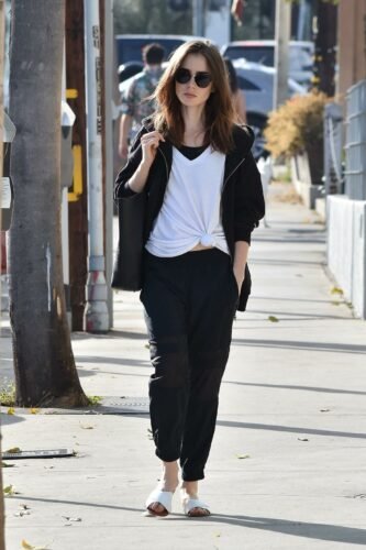 Lily Collins Feet Toes And Soles 1295