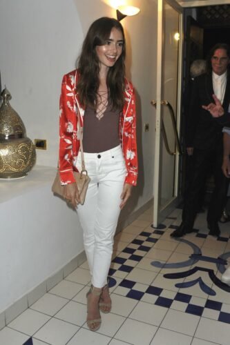 Lily Collins Feet Toes And Soles 1322