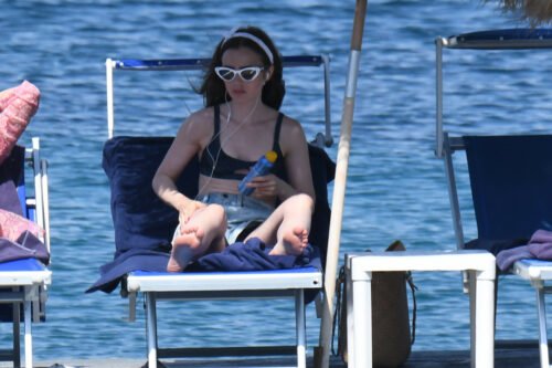 Lily Collins Feet Toes And Soles 1326