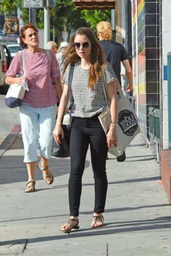 Lily Collins Feet Toes And Soles 1352