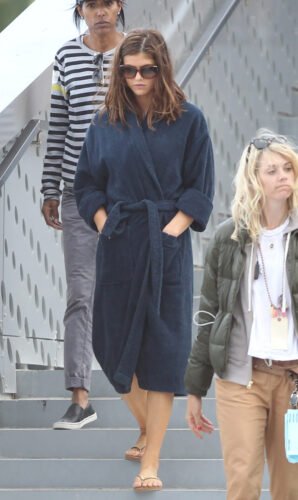 Alexanda Daddario Feet Toes And Soles 169