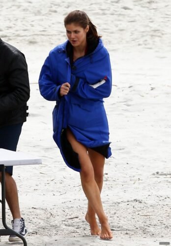 Alexanda Daddario Feet Toes And Soles 206