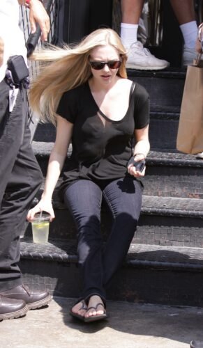 Amanda Seyfried Feet Toes And Soles 10