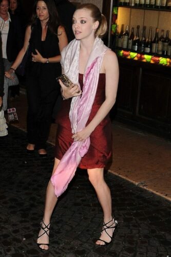 Amanda Seyfried Feet Toes And Soles 175