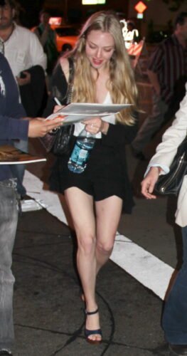 Amanda Seyfried Feet Toes And Soles 387
