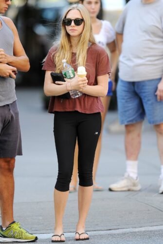 Amanda Seyfried Feet Toes And Soles 557