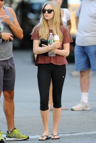 Amanda Seyfried Feet Toes And Soles 558