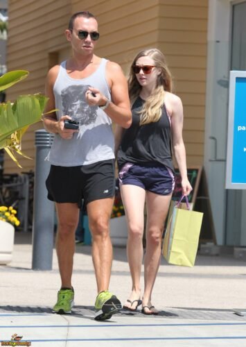 Amanda Seyfried Feet Toes And Soles 698