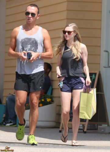 Amanda Seyfried Feet Toes And Soles 700