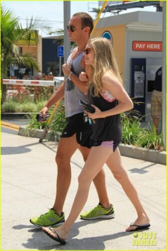 Amanda Seyfried Feet Toes And Soles 778