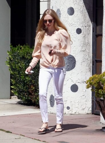 Amanda Seyfried Feet Toes And Soles 820