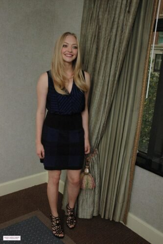 Amanda Seyfried Feet Toes And Soles 836