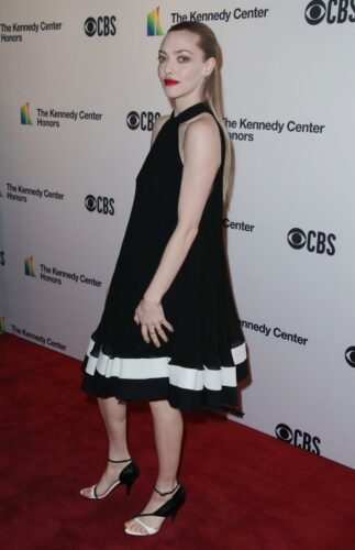 Amanda Seyfried Feet Toes And Soles 1373