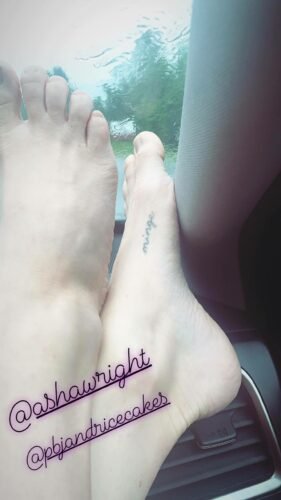 Amanda Seyfried Feet Toes And Soles 1380
