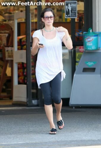Brooke Burke Feet Toes And Soles 708