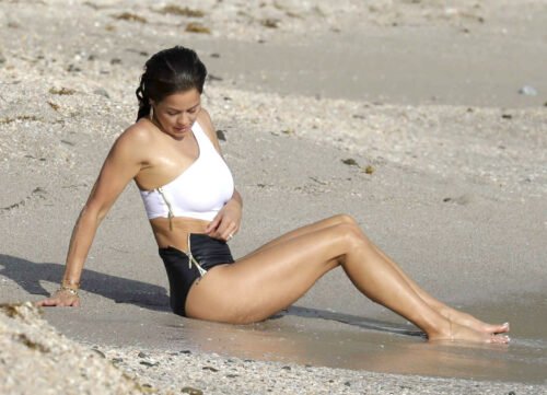 Brooke Burke Feet Toes And Soles 1115