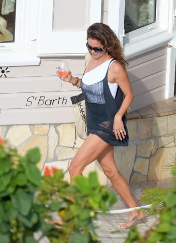 Brooke Burke Feet Toes And Soles 1122