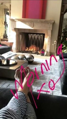 Brooke Burke Feet Toes And Soles 1270