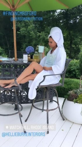 Brooke Burke Feet Toes And Soles 1685
