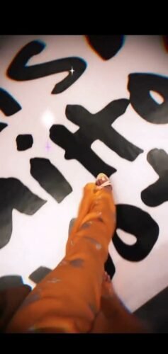 Brooke Burke Feet Toes And Soles 1739