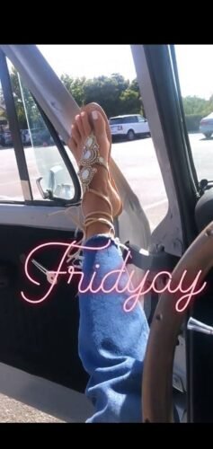 Brooke Burke Feet Toes And Soles 1742