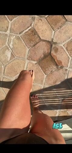 Brooke Burke Feet Toes And Soles 1807