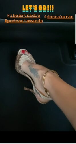 Brooke Burke Feet Toes And Soles 1834